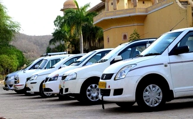 Affordable Mumbai cab fare for local travel, sightseeing, and outstation trips by Artha Travels